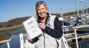 Wendy Stowe with winner certificate